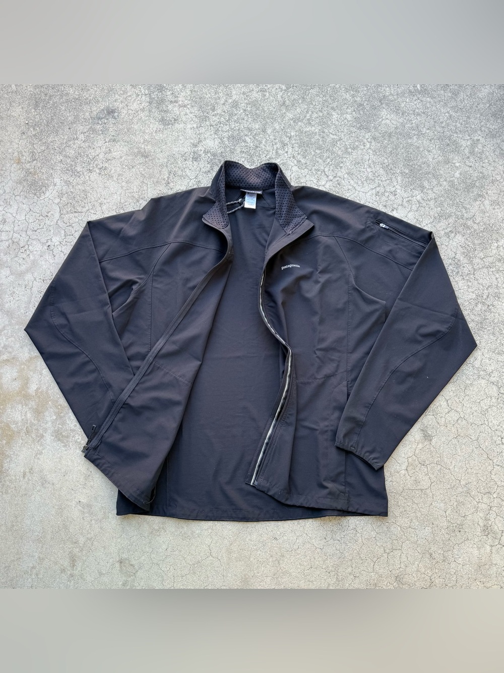 Patagonia Traverse Black Windbreaker Jacket Size XL